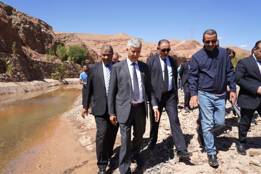 إقليم ورزازات.. السيد صديقي يتفقد المناطق الفلاحية المتضررة من التساقطات الأخيرة إقليم ورزازات.. السيد صديقي يتفقد المناطق الفلاحية المتضررة من التساقطات الأخيرة