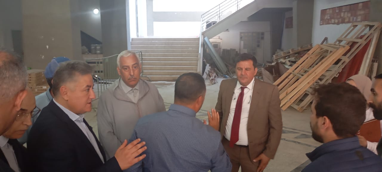 عامل مكناس يواكب عملية الإصلاح والترميم للملعب الشرفي ويدعو الى توجيه رسالة شكر الى رئيس الجامعة الملكية لكرة القدم عامل مكناس يواكب عملية الإصلاح والترميم للملعب الشرفي ويدعو الى توجيه رسالة شكر الى رئيس الجامعة الملكية لكرة القدم