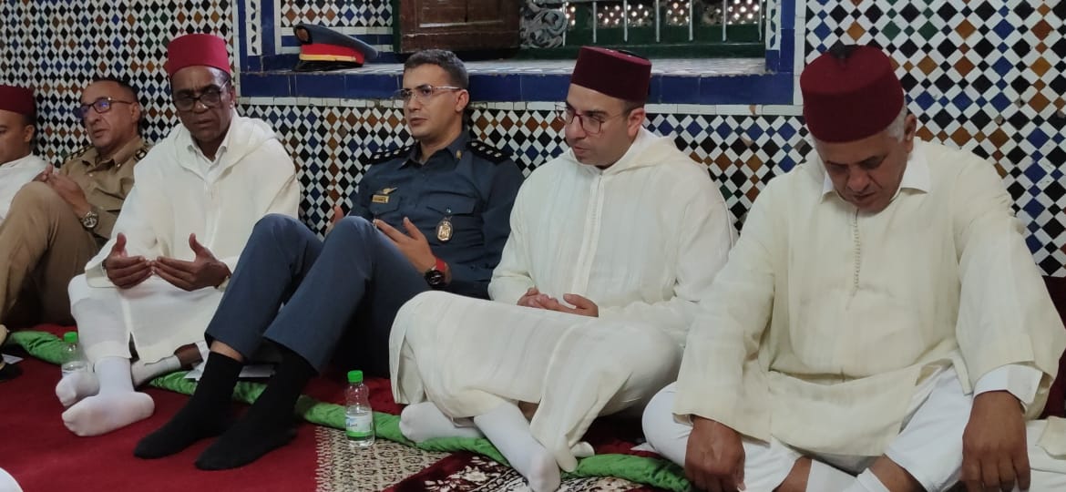 بمناسبة ذكرى المولد النبوي الشريف إحياء حفل ديني بضريح الشيخ الكامل بمكناس بمناسبة ذكرى المولد النبوي الشريف إحياء حفل ديني بضريح الشيخ الكامل بمكناس