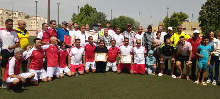 جمعية المدينة للصحافة والإعلام وجمعية النجوم لتكوين الشباب تنظمان حفل تكريم للمحتفى به حميد لزعر الملقب ب ولد لالى عائشة جمعية المدينة للصحافة والإعلام وجمعية النجوم لتكوين الشباب تنظمان حفل تكريم للمحتفى به حميد لزعر الملقب ب ولد لالى عائشة