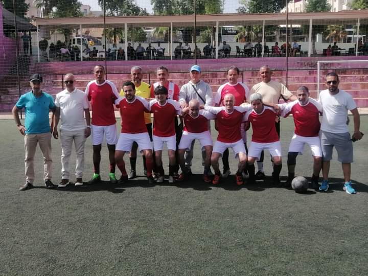 جمعية المدينة للصحافة والإعلام وجمعية النجوم لتكوين الشباب تنظمان حفل تكريم للمحتفى به حميد لزعر الملقب ب ولد لالى عائشة جمعية المدينة للصحافة والإعلام وجمعية النجوم لتكوين الشباب تنظمان حفل تكريم للمحتفى به حميد لزعر الملقب ب ولد لالى عائشة