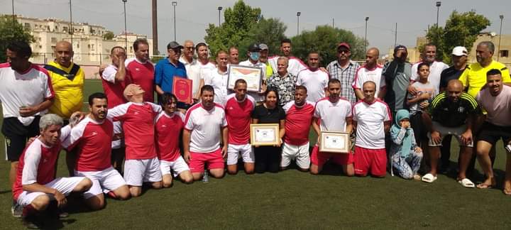 جمعية المدينة للصحافة والإعلام وجمعية النجوم لتكوين الشباب تنظمان حفل تكريم للمحتفى به حميد لزعر الملقب ب ولد لالى عائشة جمعية المدينة للصحافة والإعلام وجمعية النجوم لتكوين الشباب تنظمان حفل تكريم للمحتفى به حميد لزعر الملقب ب ولد لالى عائشة