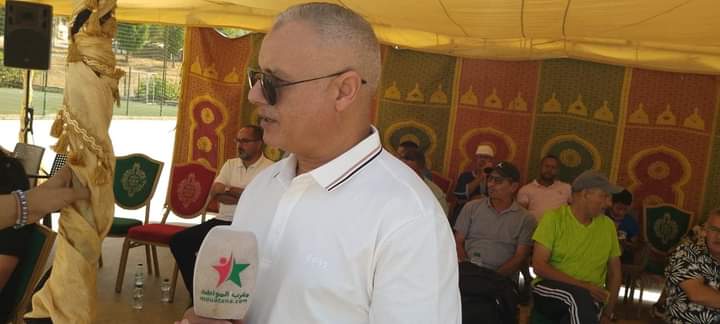 جمعية المدينة للصحافة والإعلام وجمعية النجوم لتكوين الشباب تنظمان حفل تكريم للمحتفى به حميد لزعر الملقب ب ولد لالى عائشة جمعية المدينة للصحافة والإعلام وجمعية النجوم لتكوين الشباب تنظمان حفل تكريم للمحتفى به حميد لزعر الملقب ب ولد لالى عائشة