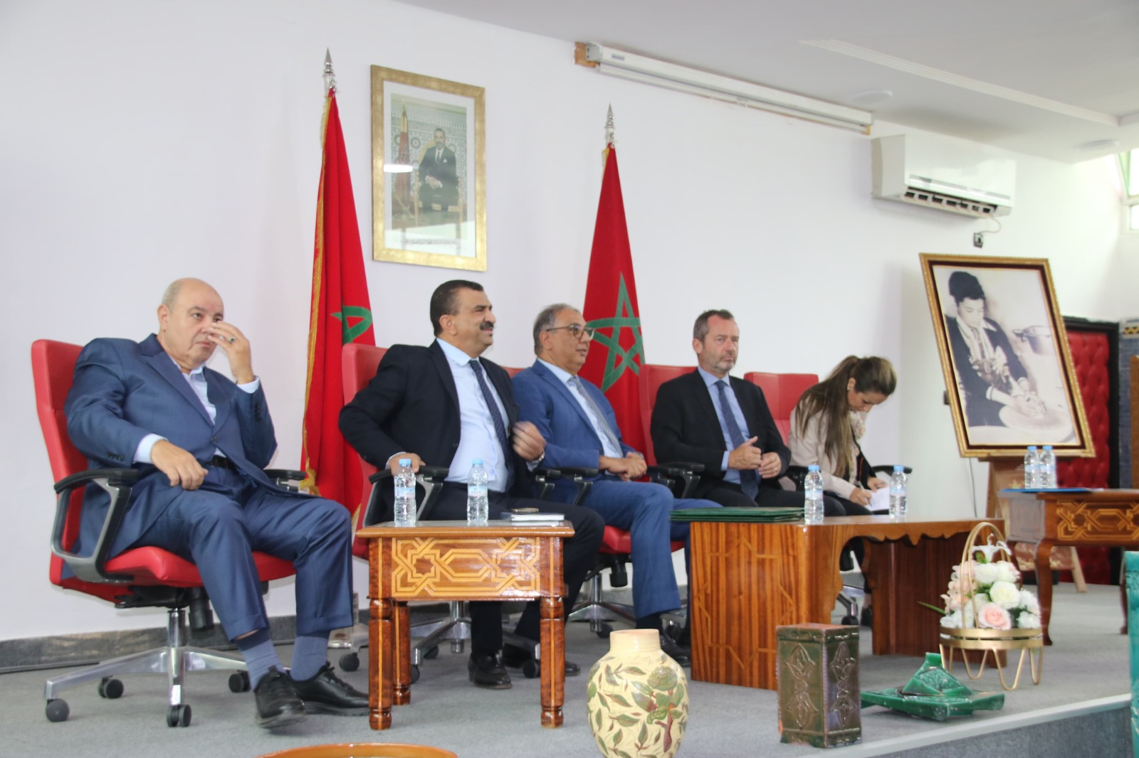 مع  انطلاق موسم التكوين  بالمعهد المتخصص في فنون  الصناعة التقليدية بمكناس  توقيع اتفاقية تعاون مع منظمة اليونيسكو للحفاظ على حرفة صناعة الخزف المكناسي