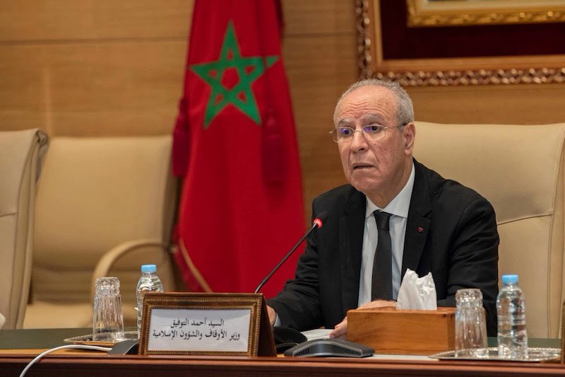 أحمد التوفيق يجري مباحثات مع وفد من وزارة السلام بجمهورية إثيوبيا الديمقراطية الفدرالية أحمد التوفيق يجري مباحثات مع وفد من وزارة السلام بجمهورية إثيوبيا الديمقراطية الفدرالية