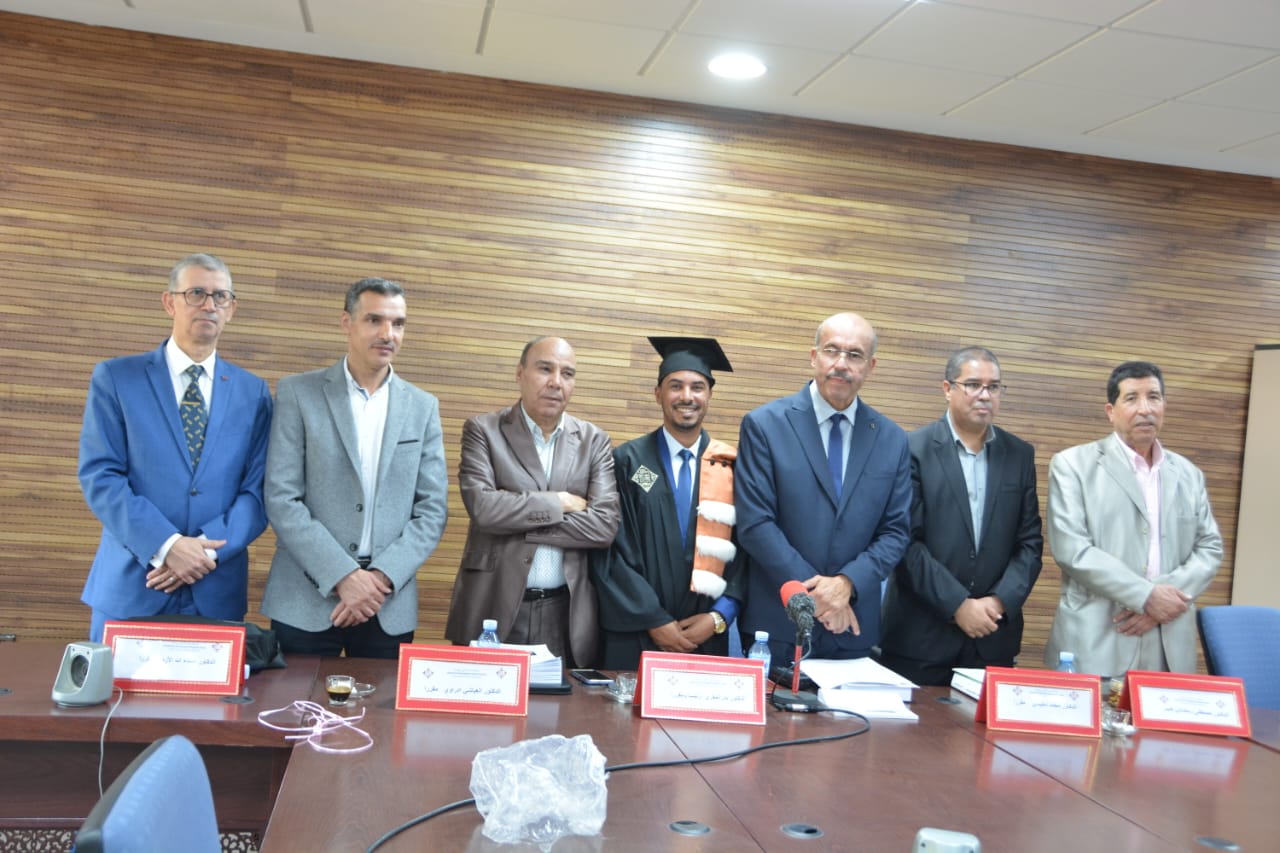 احتضان كلية الاداب والعلوم الانسانية بجامعة محمد الاول بوجدة نيل الاستاذ انور البخاري شهادة الدكتوراه حول تكوين التراث التقافي والتنمية بتقدير مشرف جدا مع التوصية بالنشر احتضان كلية الاداب والعلوم الانسانية بجامعة محمد الاول بوجدة نيل الاستاذ انور البخاري شهادة الدكتوراه حول تكوين التراث التقافي والتنمية بتقدير مشرف جدا مع التوصية بالنشر