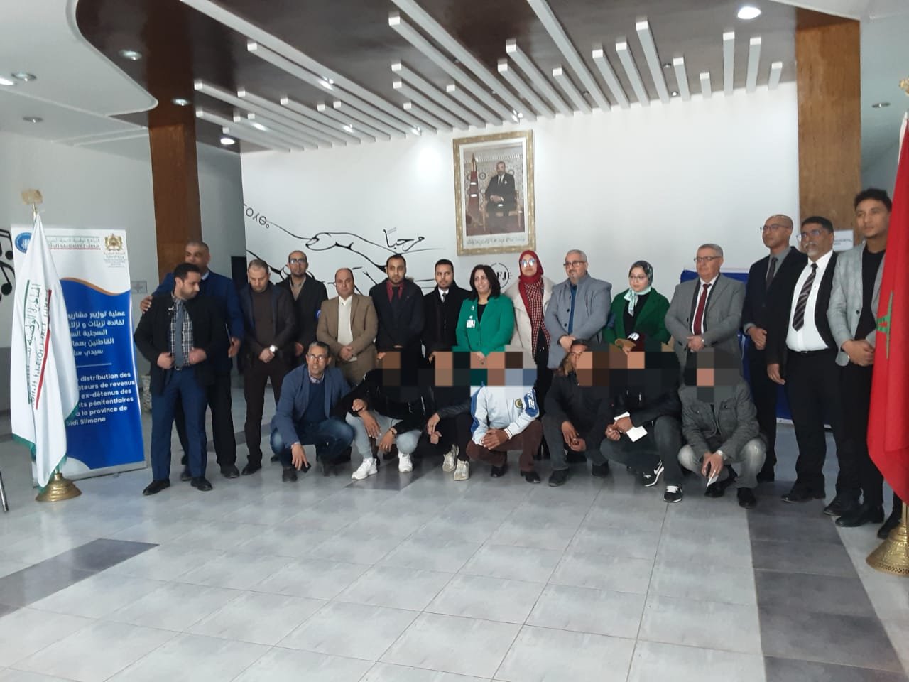 مكناس - نظمت مؤسسة محمد السادس لإعادة إدماج السجناء، اليوم الأربعاء بمكناس، حفل توزيع تجهيزات ومعدات خاصة بمشاريع مدرة للدخل لفائدة 20 نزيلا سابقا بالمؤسسات السجنية، بقيمة 707 ألف و604 درهم. مكناس - نظمت مؤسسة محمد السادس لإعادة إدماج السجناء، اليوم الأربعاء بمكناس، حفل توزيع تجهيزات ومعدات خاصة بمشاريع مدرة للدخل لفائدة 20 نزيلا سابقا بالمؤسسات السجنية، بقيمة 707 ألف و604 درهم.