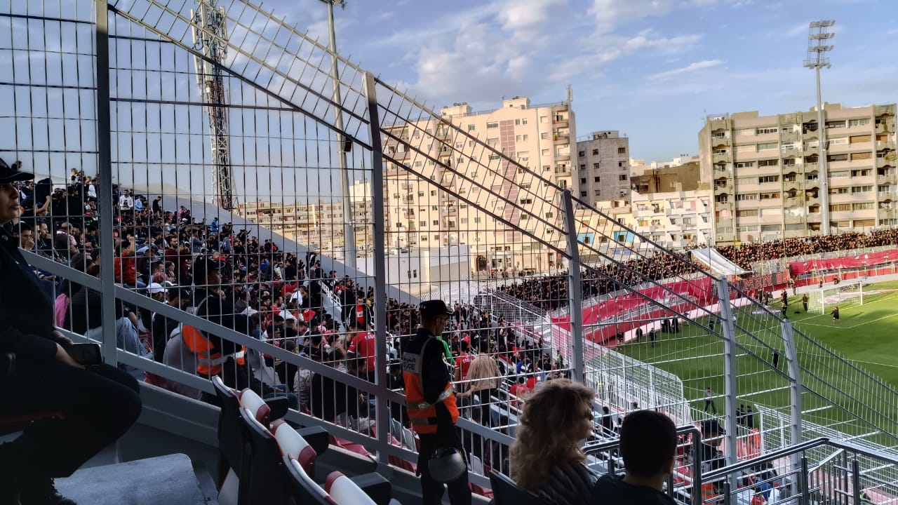 تعادل الكوديم برسم الجولة 12 أمام شباب المحمدية جاء بطعم مرارة الهزيمة. تعادل الكوديم برسم الجولة 12 أمام شباب المحمدية جاء بطعم مرارة الهزيمة.