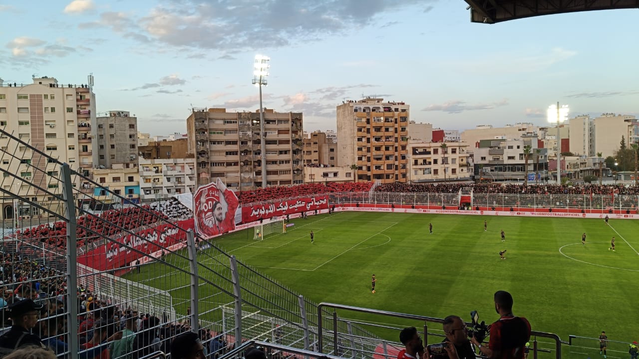 تعادل الكوديم برسم الجولة 12 أمام شباب المحمدية جاء بطعم مرارة الهزيمة. تعادل الكوديم برسم الجولة 12 أمام شباب المحمدية جاء بطعم مرارة الهزيمة.