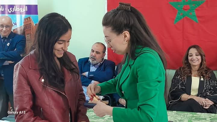 مكتب الروطاري الدولي بمكناس يقدم خدمات إنسانية لفائدة الأطفال الأيتام و أولياء الأمور في وضعية صعبة.