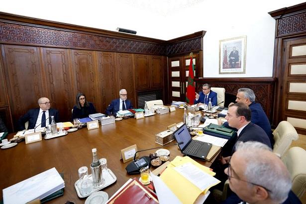 اللجنة الوطنية للاستثمار.. المصادقة على 56 مشروعا استثماريا بقيمة 134 مليار درهم