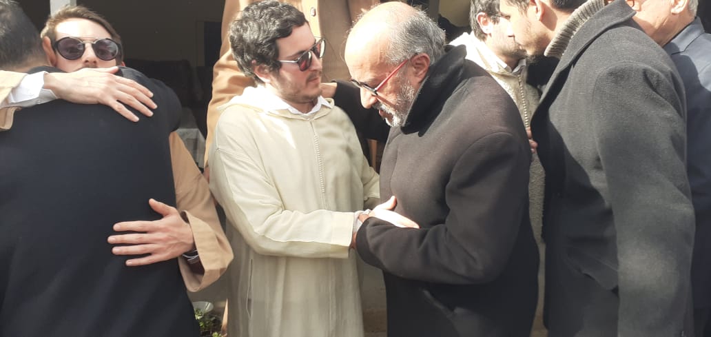 جواد الشامي يودع أهل مكناس في جنازة التأمت فيها كل أطياف القوى الحية وطنيا ومحليا جواد الشامي يودع أهل مكناس في جنازة التأمت فيها كل أطياف القوى الحية وطنيا ومحليا