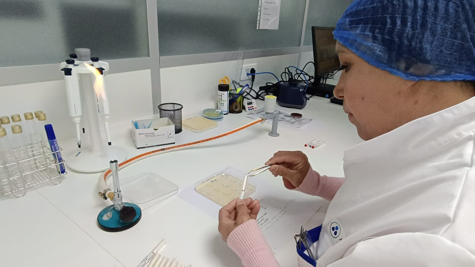 السيد عبد الغني الصبار عامل عمالة مكناس والمدير العام لمجموعة أكديطال، رشدي طالب، يفتتحان مصحة أكديطال الخاصة مكناس السيد عبد الغني الصبار عامل عمالة مكناس والمدير العام لمجموعة أكديطال، رشدي طالب، يفتتحان مصحة أكديطال الخاصة مكناس