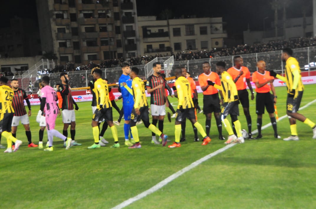 بالملعب الشرفي بمكناس لجيش الملكي يفوز على مانيما الكونغولي ويعزز موقعه في الصدارة بالملعب الشرفي بمكناس لجيش الملكي يفوز على مانيما الكونغولي ويعزز موقعه في الصدارة