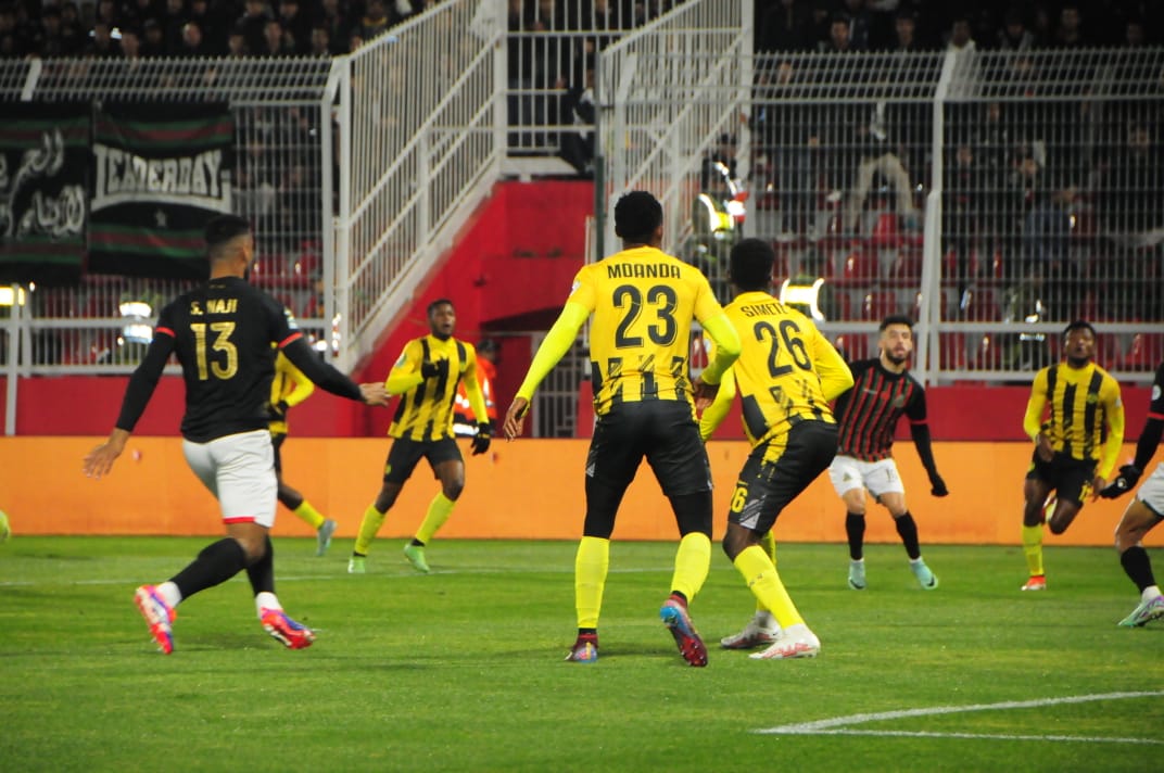 بالملعب الشرفي بمكناس لجيش الملكي يفوز على مانيما الكونغولي ويعزز موقعه في الصدارة بالملعب الشرفي بمكناس لجيش الملكي يفوز على مانيما الكونغولي ويعزز موقعه في الصدارة