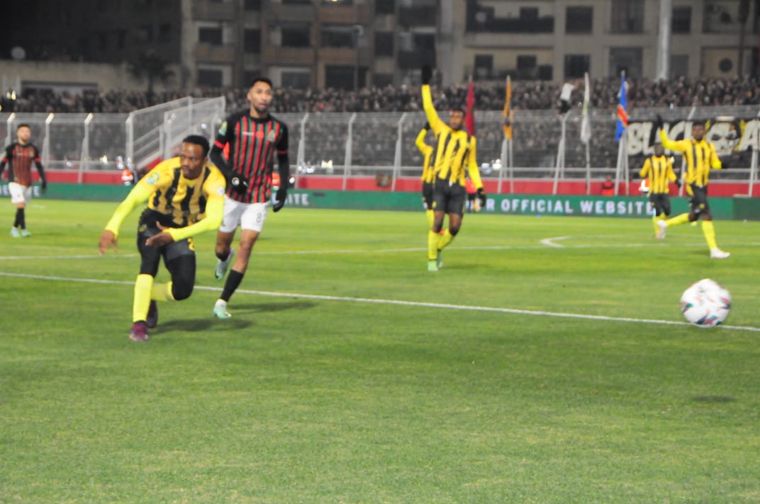 بالملعب الشرفي بمكناس لجيش الملكي يفوز على مانيما الكونغولي ويعزز موقعه في الصدارة بالملعب الشرفي بمكناس لجيش الملكي يفوز على مانيما الكونغولي ويعزز موقعه في الصدارة