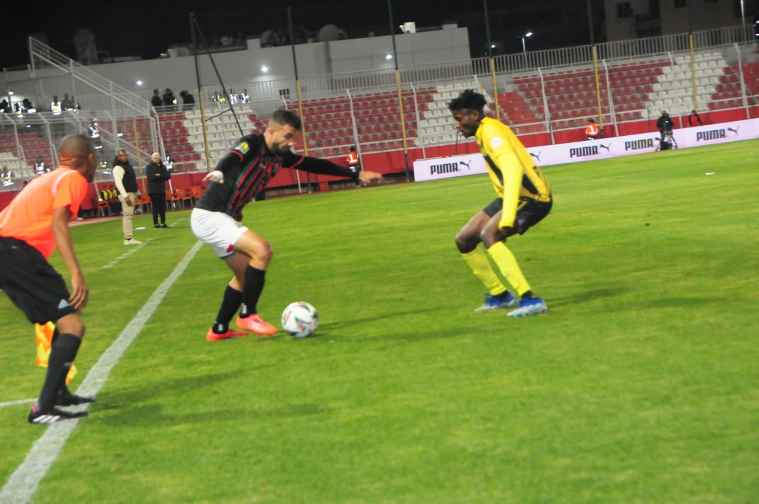 بالملعب الشرفي بمكناس لجيش الملكي يفوز على مانيما الكونغولي ويعزز موقعه في الصدارة بالملعب الشرفي بمكناس لجيش الملكي يفوز على مانيما الكونغولي ويعزز موقعه في الصدارة