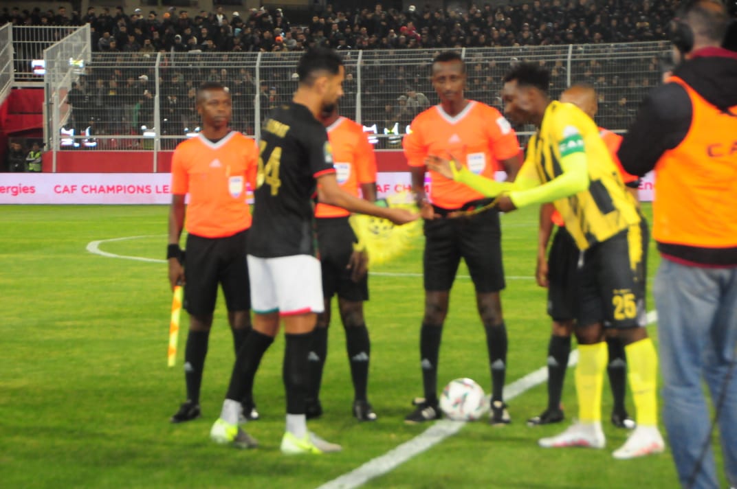 بالملعب الشرفي بمكناس لجيش الملكي يفوز على مانيما الكونغولي ويعزز موقعه في الصدارة بالملعب الشرفي بمكناس لجيش الملكي يفوز على مانيما الكونغولي ويعزز موقعه في الصدارة