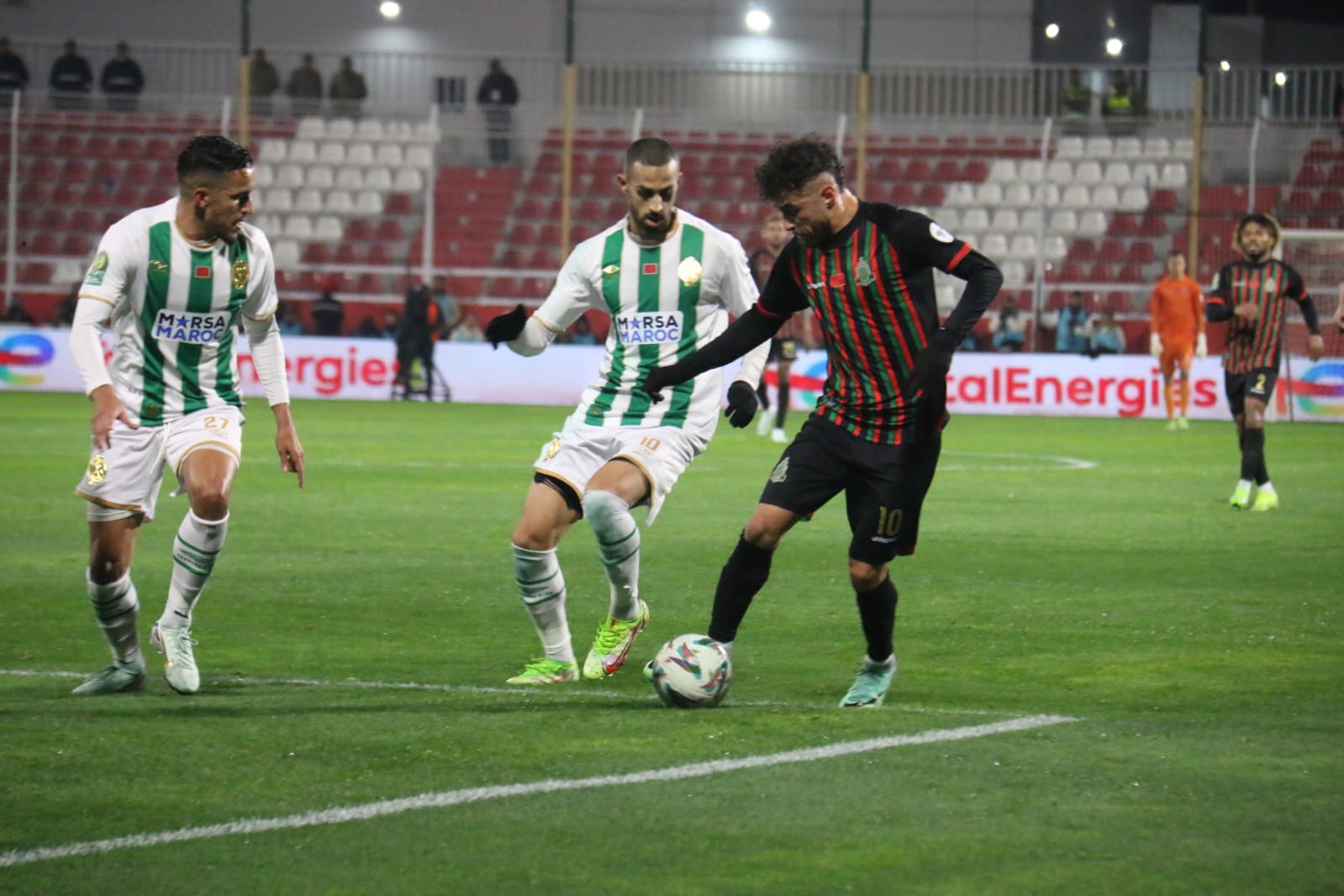 عصبة أبطال إفريقيا..الجيش يتعادل ضد الرجاء ويبلغ دور الربع عصبة أبطال إفريقيا..الجيش يتعادل ضد الرجاء ويبلغ دور الربع