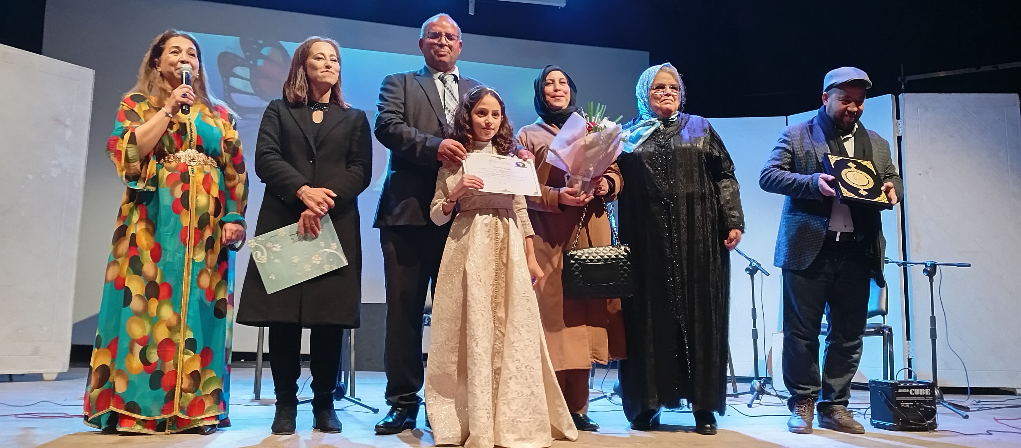 المنتدى المغربي الافريقي للتعاون الدولي ينظم حفلا فنيا بمناسبة الذكرى 81 لتقديم وثيقة المطالبة بالاستقلال المنتدى المغربي الافريقي للتعاون الدولي ينظم حفلا فنيا بمناسبة الذكرى 81 لتقديم وثيقة المطالبة بالاستقلال