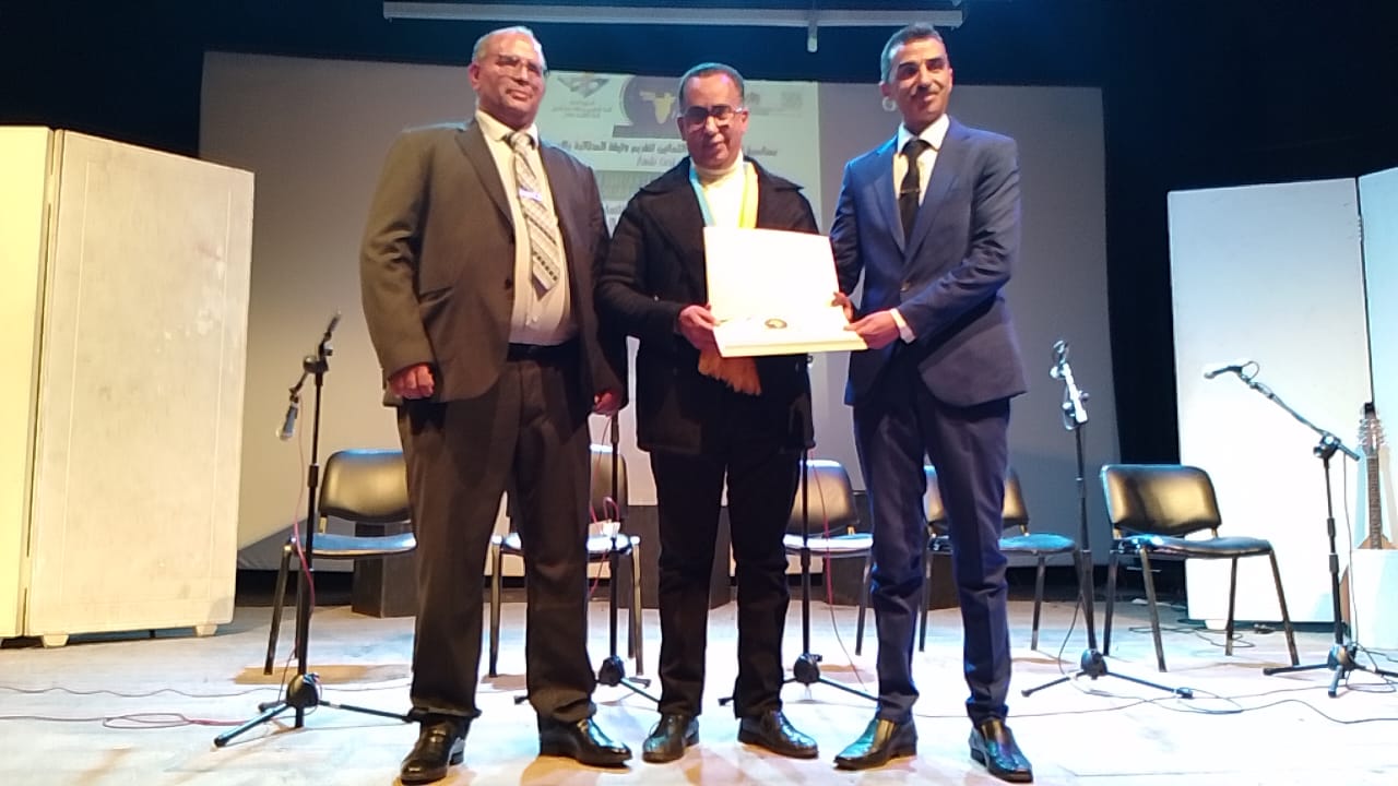 المنتدى المغربي الافريقي للتعاون الدولي ينظم حفلا فنيا بمناسبة الذكرى 81 لتقديم وثيقة المطالبة بالاستقلال المنتدى المغربي الافريقي للتعاون الدولي ينظم حفلا فنيا بمناسبة الذكرى 81 لتقديم وثيقة المطالبة بالاستقلال