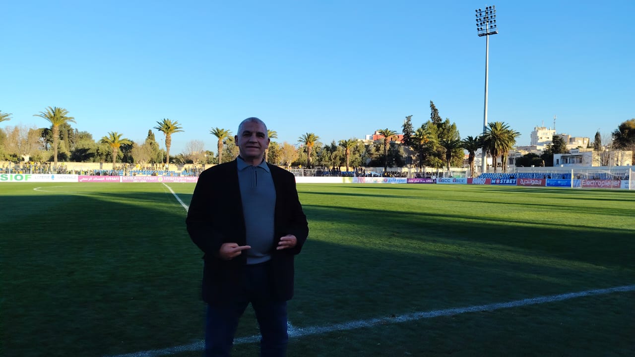 الكوديم يعود بانتصار تاريخي من قلب ملعب الحسن الثاني بفاس برسم الجولة 20. متابعة محسن الأكرمين. الكوديم يعود بانتصار تاريخي من قلب ملعب الحسن الثاني بفاس برسم الجولة 20. متابعة محسن الأكرمين.