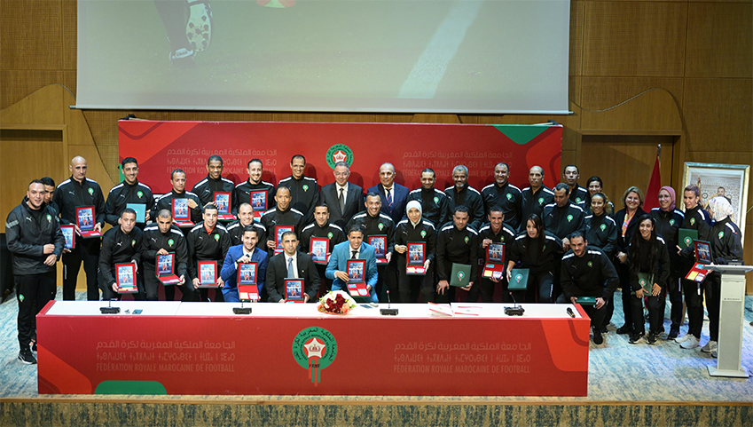 سلا.. حكام مغاربة يتسلمون شارات التحكيم الدولية الخاصة ب(فيفا)