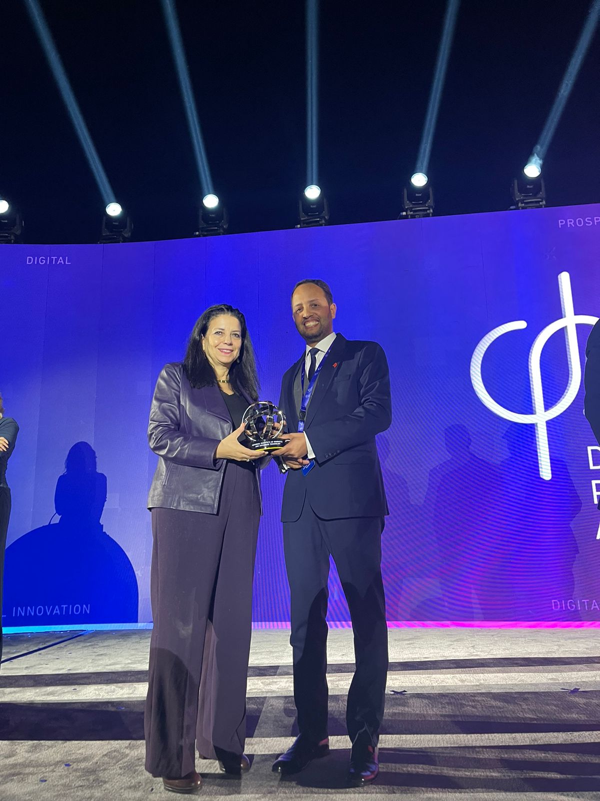 مغربي يفوز بجائزة مغربي يفوز بجائزة