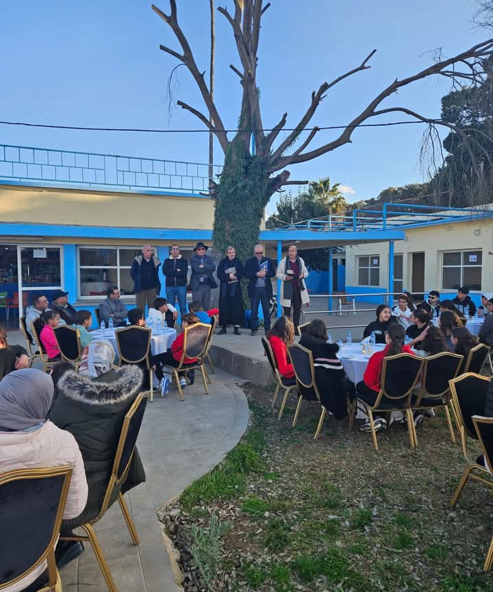 المكتب المديري لجمعية النادي الرياضي المكناسي يكافئ سباحي النادي تقديرا لإنجازاتهم في البطولة الشتوية . المكتب المديري لجمعية النادي الرياضي المكناسي يكافئ سباحي النادي تقديرا لإنجازاتهم في البطولة الشتوية .