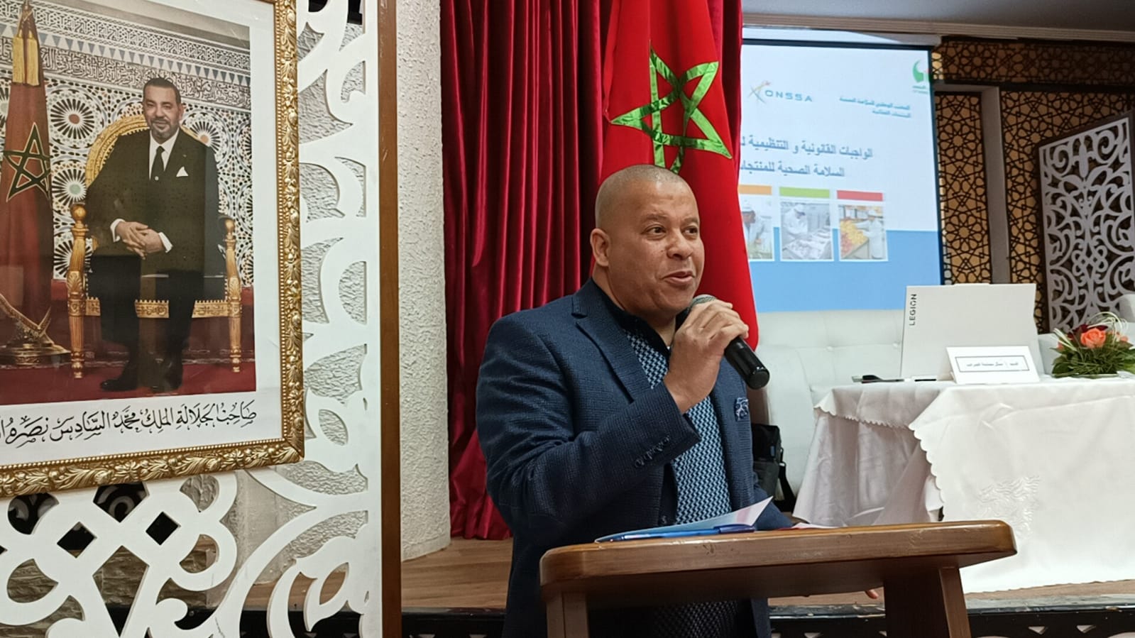 أرباب قاعات الحفلات يلتئمون بمكناس في لقائهم التواصلي الخامس ويطالبون بوضع إطار قانوني لعملهم كقطاع قائم الذات أرباب قاعات الحفلات يلتئمون بمكناس في لقائهم التواصلي الخامس ويطالبون بوضع إطار قانوني لعملهم كقطاع قائم الذات