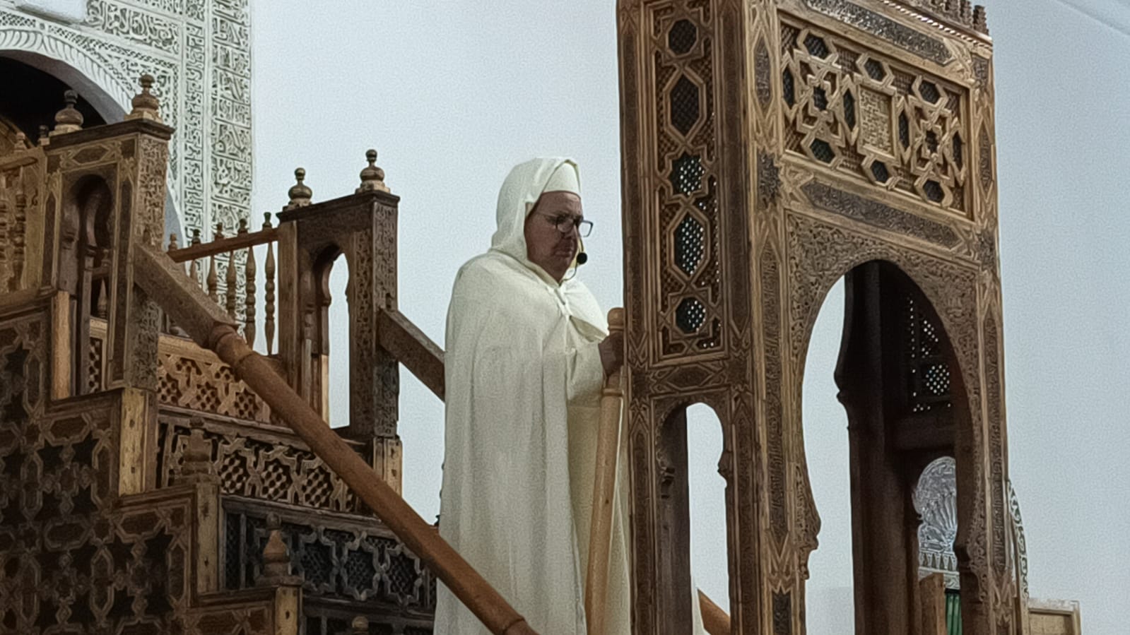 إعادة فتح المسجد الأعظم يبعث السعادة والارتياح لدى ساكنة المدينة العتيقة بمكناس إعادة فتح المسجد الأعظم يبعث السعادة والارتياح لدى ساكنة المدينة العتيقة بمكناس