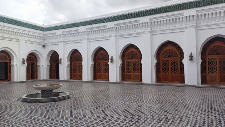 إعادة فتح المسجد الأعظم يبعث السعادة والارتياح لدى ساكنة المدينة العتيقة بمكناس إعادة فتح المسجد الأعظم يبعث السعادة والارتياح لدى ساكنة المدينة العتيقة بمكناس