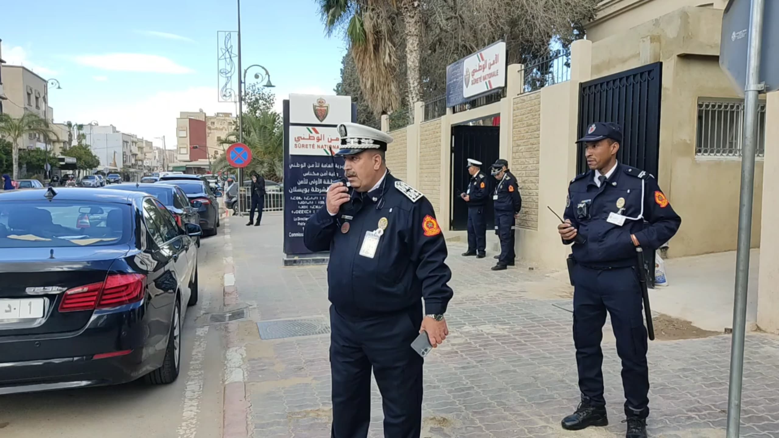 زيارة مباركة للسيد والي ولاية الأمن الوطني بمكناس ونائبه لويسلان بعد زوال يومه الاثتين 17 مارس زيارة مباركة للسيد والي ولاية الأمن الوطني بمكناس ونائبه لويسلان بعد زوال يومه الاثتين 17 مارس