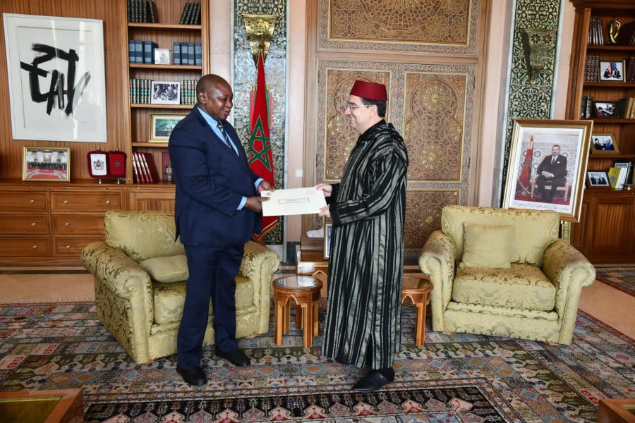 السيد بوريطة يستقبل المبعوث الخاص للرئيس الزامبي حاملا رسالة خطية إلى جلالة الملك السيد بوريطة يستقبل المبعوث الخاص للرئيس الزامبي حاملا رسالة خطية إلى جلالة الملك