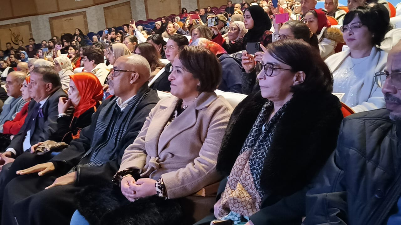 تكريمات وازنة للمرأة المكناسية واحتفال بهيج في ليلة ربانية من تنظيم جمعية مكناس للتراث.