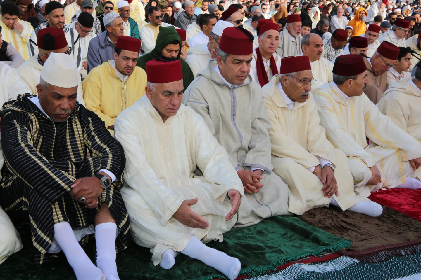 عامل عمالة مكناس يؤدي صلاة عيد الفطر بمصلى المنظر الجميل عامل عمالة مكناس يؤدي صلاة عيد الفطر بمصلى المنظر الجميل