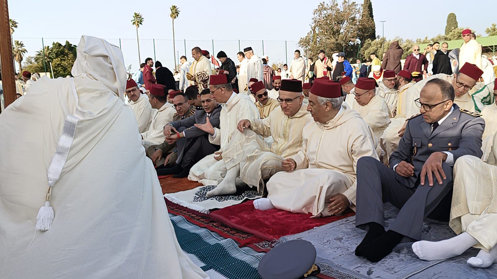 عامل عمالة مكناس يؤدي صلاة عيد الفطر بمصلى المنظر الجميل عامل عمالة مكناس يؤدي صلاة عيد الفطر بمصلى المنظر الجميل