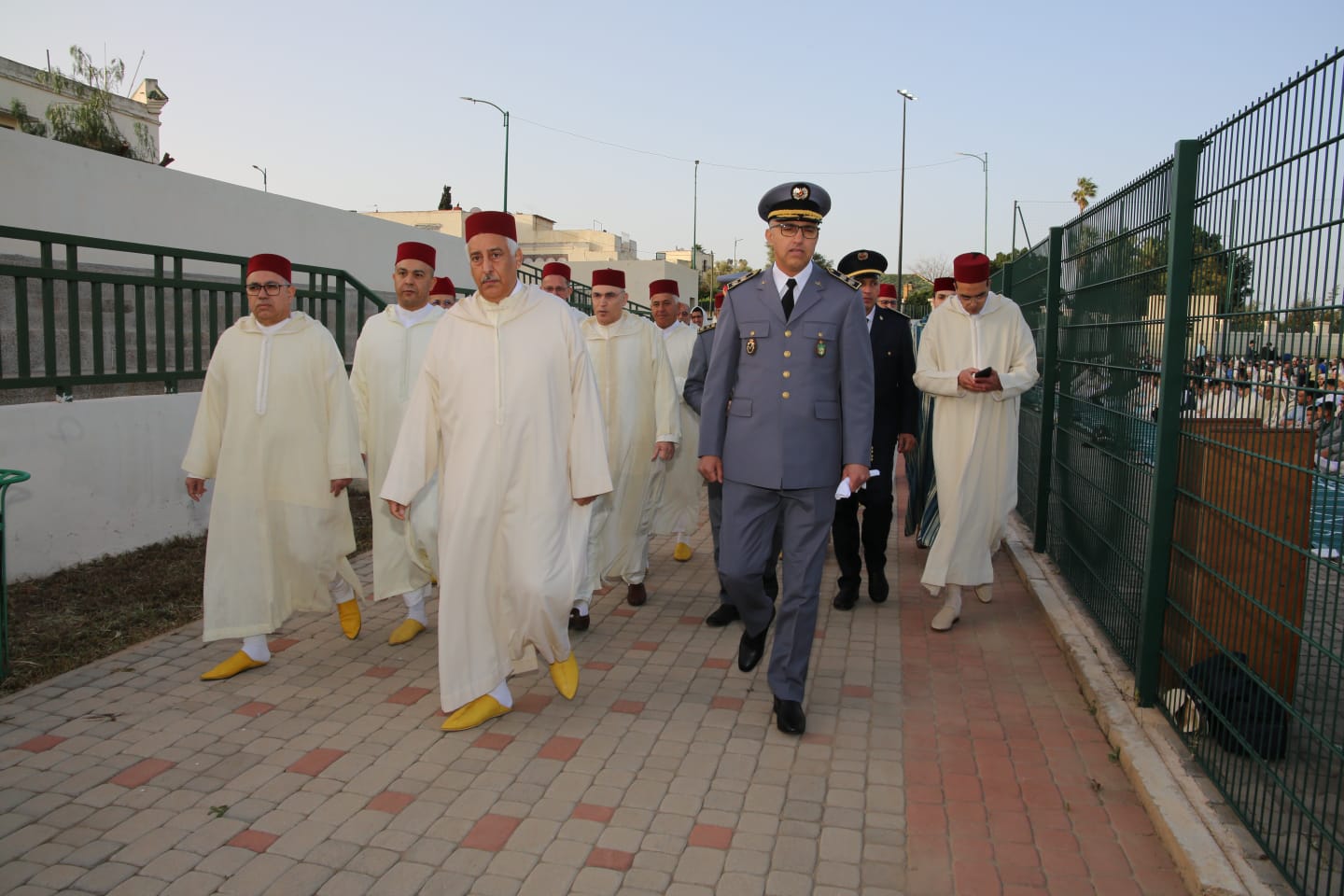 عامل عمالة مكناس يؤدي صلاة عيد الفطر بمصلى المنظر الجميل عامل عمالة مكناس يؤدي صلاة عيد الفطر بمصلى المنظر الجميل