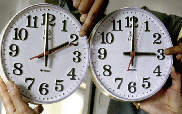 هذا موعد رجوع المغرب إلى الساعة الإضافية هذا موعد رجوع المغرب إلى الساعة الإضافية