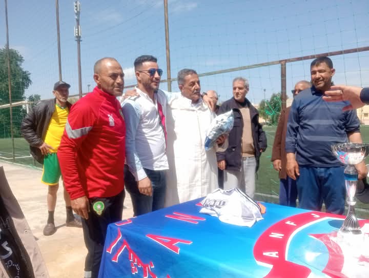 تكريم اللاعب حميد الملقب تكريم اللاعب حميد الملقب