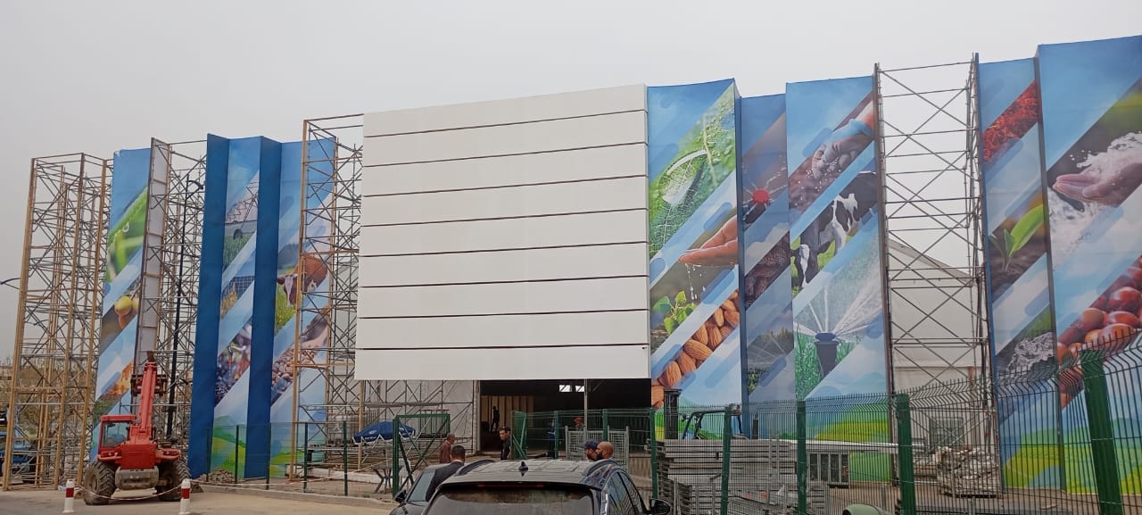 الوزير أحمد بواري يقوم بزيارة ورش تهيئة موقع المعرض الدولي للفلاحة بمكناس الوزير أحمد بواري يقوم بزيارة ورش تهيئة موقع المعرض الدولي للفلاحة بمكناس