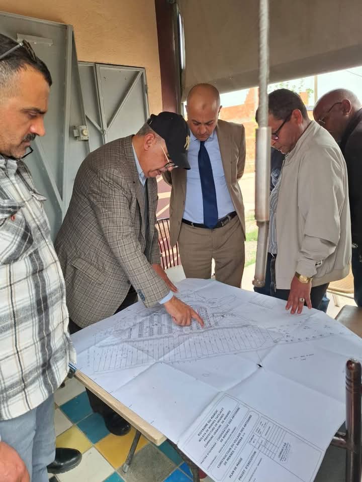 وفد من غرفة الصناعة التقليدية لجهة فاس مكناس يقوم بزيارة عمل للحي الحرفي الرميكة قصد للإطلاع على مختلف الورشات وفد من غرفة الصناعة التقليدية لجهة فاس مكناس يقوم بزيارة عمل للحي الحرفي الرميكة قصد للإطلاع على مختلف الورشات