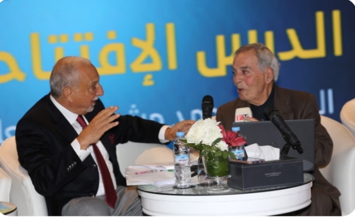 حوار وزير العدل السابق محمد مشيشي العلمي وقيدوم الناشرين محمد عبدالرحمان برادة خلال ندوة نظمتها الفيدرالية المغربية لناشري الصحف حوار وزير العدل السابق محمد مشيشي العلمي وقيدوم الناشرين محمد عبدالرحمان برادة خلال ندوة نظمتها الفيدرالية المغربية لناشري الصحف