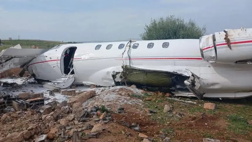 شركة “إير أوسيون ماروك” تكشف تفاصيل حادث انزلاق الطائرة عن مدرج مطار فاس شركة “إير أوسيون ماروك” تكشف تفاصيل حادث انزلاق الطائرة عن مدرج مطار فاس