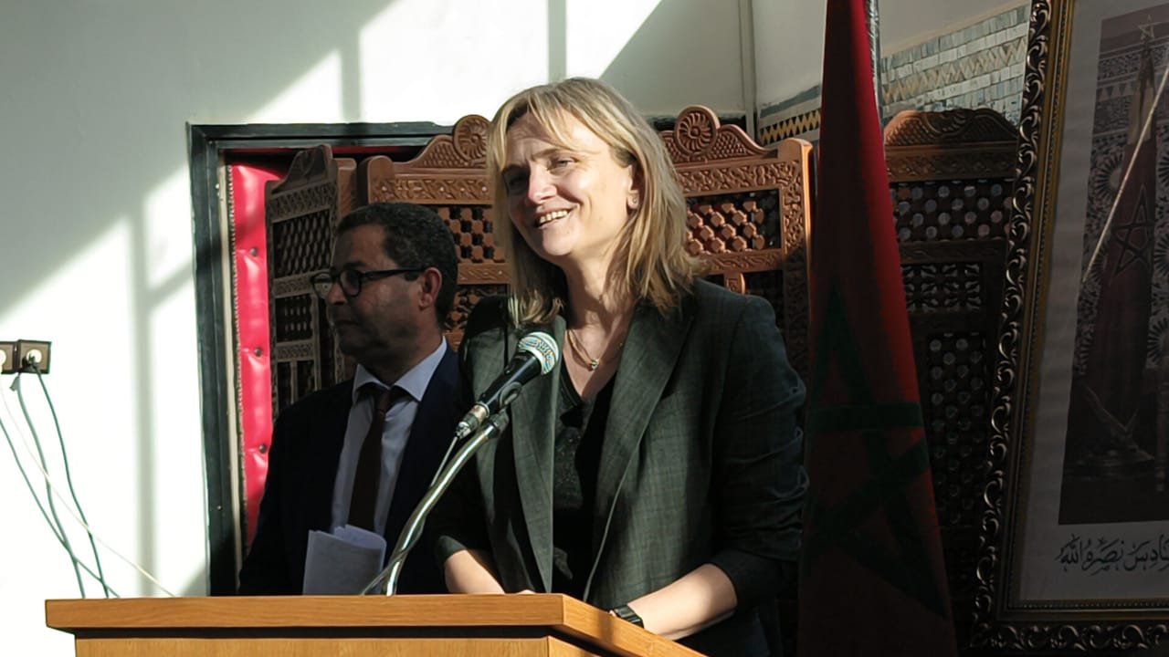 هو الأول من نوعه بالمغرب....كاتب الدولة في الصناعة التقليدية يفتتح أول قطب في صناعة الزجاج بالمعهد المتخصص في فنون الصناعة التقليدية بمكناس