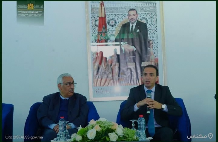 كاتب الدولة المكلف بالصناعة التقليدية والاقتصاد الاجتماعي والتضامني يعقد بمكناس لقاءا تواصليا لتدارس سبل النهوض بقطاع الصناعة التقليدية