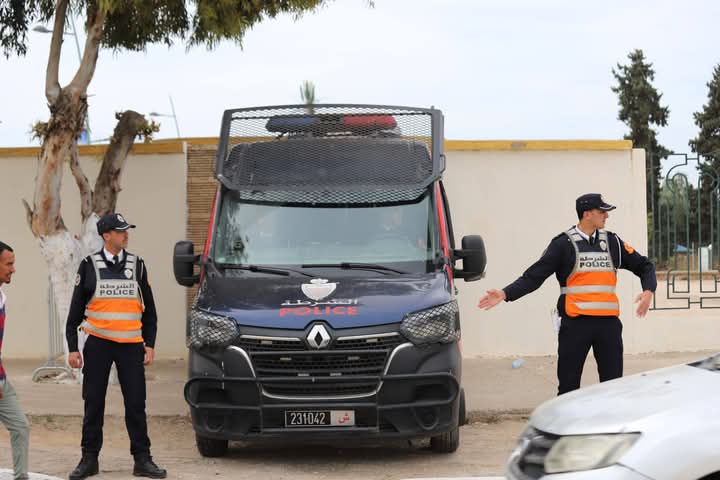 التنويه بالمجهودات الجبارة التي بذلها السادة الأشراف رجال ونساء الأمن الوطني بمكناس خلال افتتاح الملتقى الدولي للفلاحة بالمغرب في دورته 17 بمكناس، تعتبر واجبًا وطنيًا واعترافًا بتضحياتهم وجهودهم المخلصة في خدمة المجتمع.