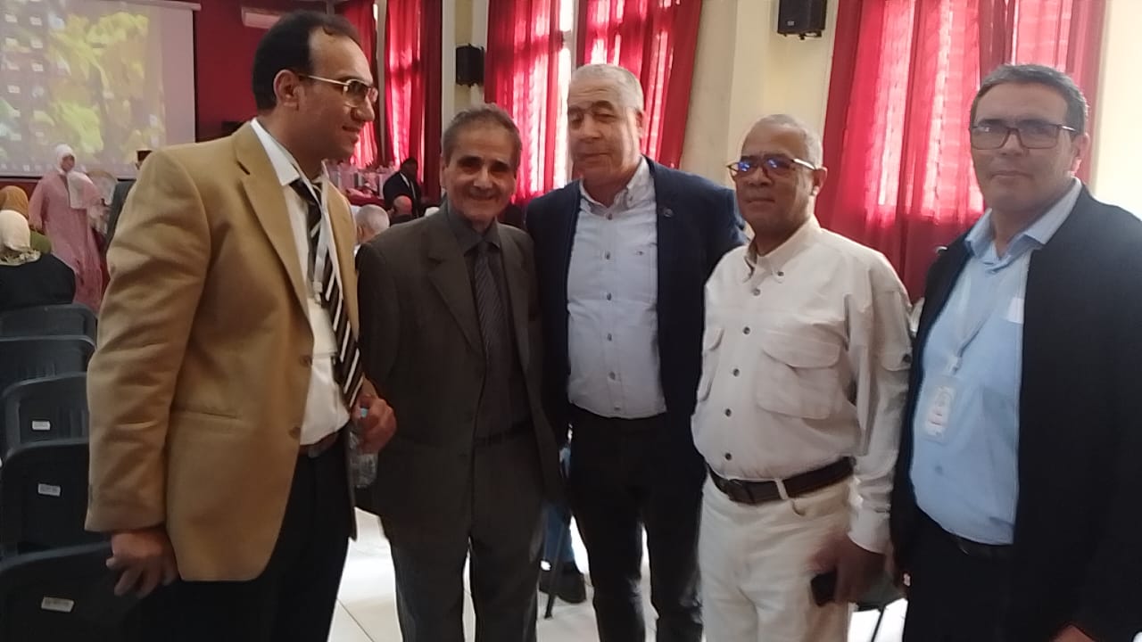 مكناس الفيدرالية الإقليمية لجمعيات الآباء والامهات وأولياء الامور بمكناس تحتفي بنساءها وتكرم اطرها ووجوه اعلامية بمناسبة عيد الام والمرأة بمركز النسيج الجمعوي حمرية. مكناس الفيدرالية الإقليمية لجمعيات الآباء والامهات وأولياء الامور بمكناس تحتفي بنساءها وتكرم اطرها ووجوه اعلامية بمناسبة عيد الام والمرأة بمركز النسيج الجمعوي حمرية.