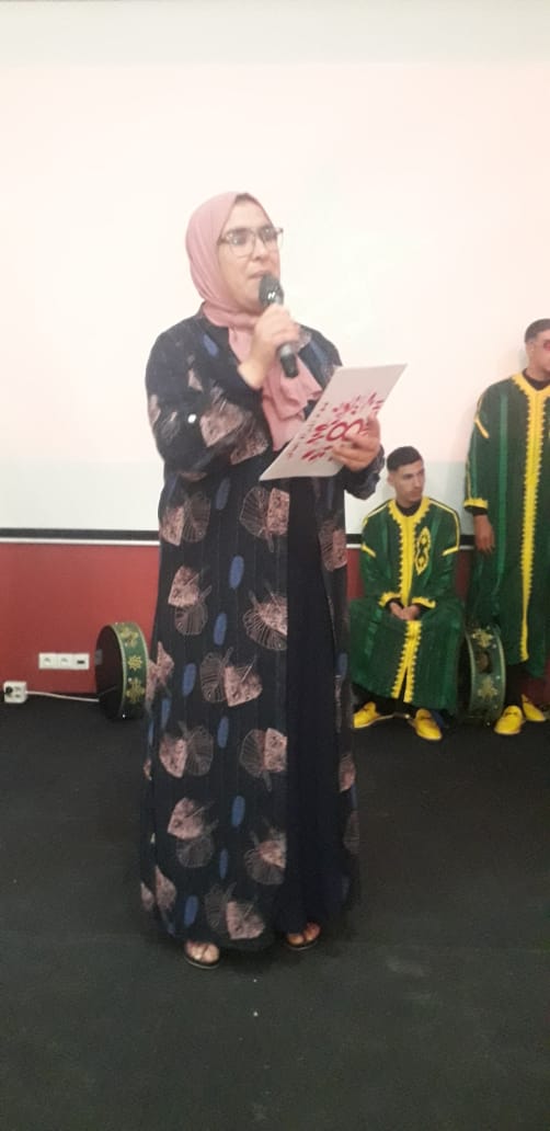 مكناس الفيدرالية الإقليمية لجمعيات الآباء والامهات وأولياء الامور بمكناس تحتفي بنساءها وتكرم اطرها ووجوه اعلامية بمناسبة عيد الام والمرأة بمركز النسيج الجمعوي حمرية. مكناس الفيدرالية الإقليمية لجمعيات الآباء والامهات وأولياء الامور بمكناس تحتفي بنساءها وتكرم اطرها ووجوه اعلامية بمناسبة عيد الام والمرأة بمركز النسيج الجمعوي حمرية.