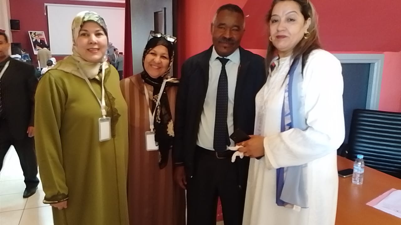 مكناس الفيدرالية الإقليمية لجمعيات الآباء والامهات وأولياء الامور بمكناس تحتفي بنساءها وتكرم اطرها ووجوه اعلامية بمناسبة عيد الام والمرأة بمركز النسيج الجمعوي حمرية. مكناس الفيدرالية الإقليمية لجمعيات الآباء والامهات وأولياء الامور بمكناس تحتفي بنساءها وتكرم اطرها ووجوه اعلامية بمناسبة عيد الام والمرأة بمركز النسيج الجمعوي حمرية.